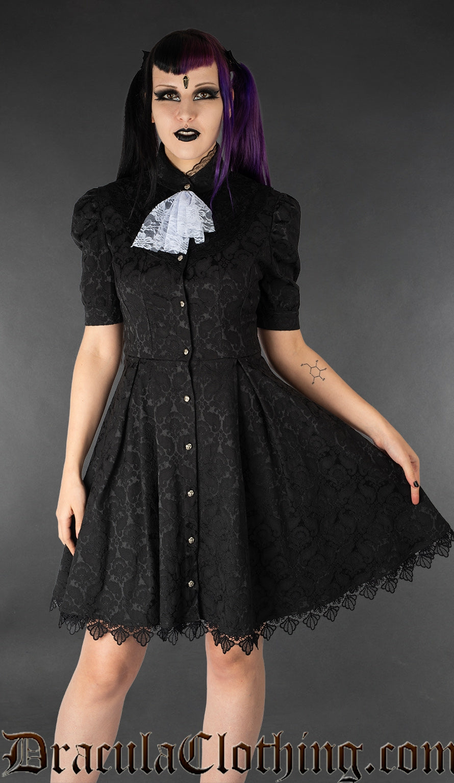 Brocade Jabot Short Sleeve Shirtdress S/M Brocade Jabot Short Sleeve Shirtdress S/M