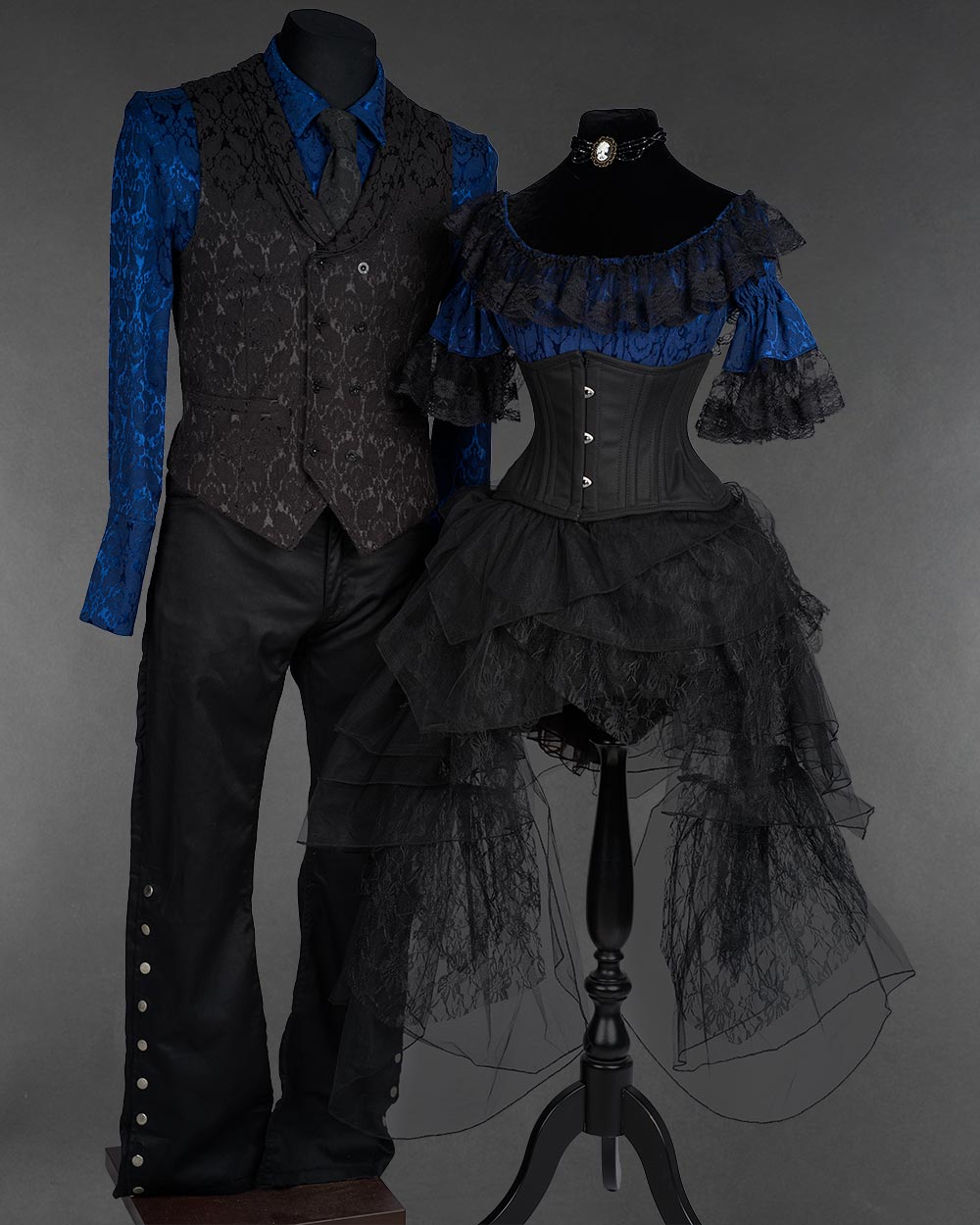 Corpse Bride aesthetic couple outfit