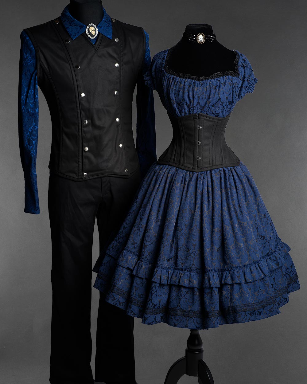 Goth Alice in Wonderland
