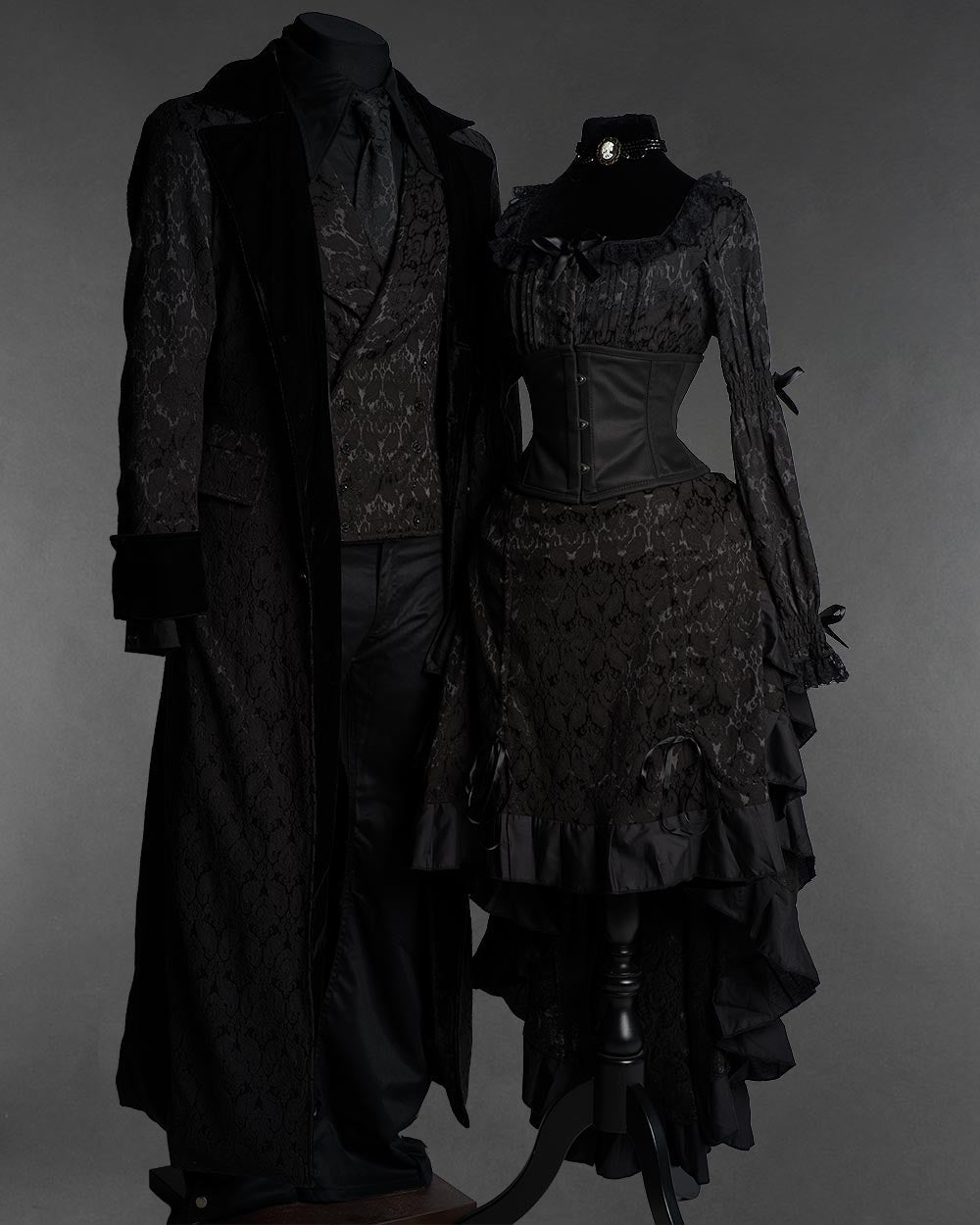 A Tim Burton Aesthetic Outfit