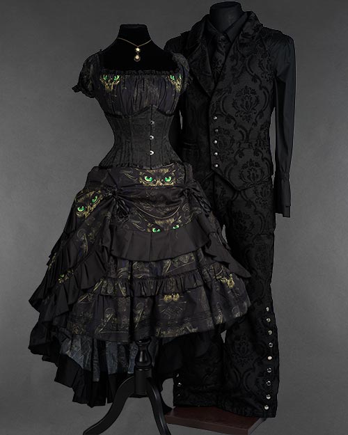 Sphinx print outfits