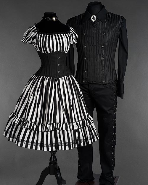 In Love with Stripes, Striped outfits