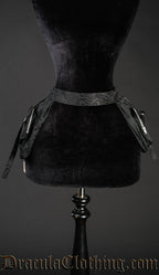 Back view of skirt pockets