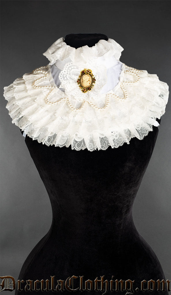 Ruffle Collar